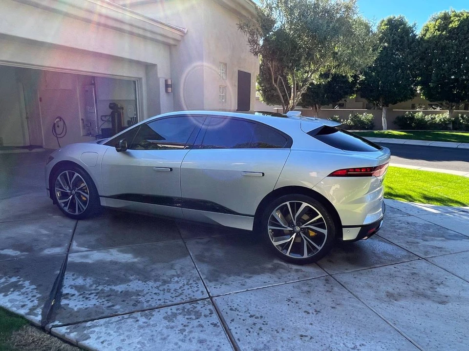 2022 Jaguar I-Pace - Image 3 of 21
