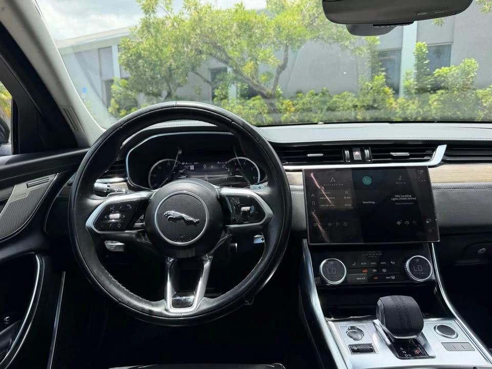 2022 Jaguar X260 XF - Image 9 of 15