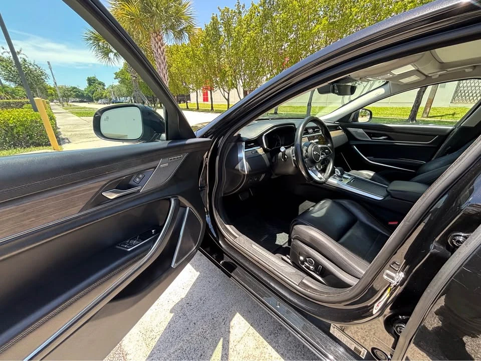 2022 Jaguar X260 XF - Image 9 of 17