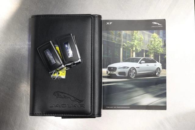 2022 Jaguar X260 XF - Image 5 of 12