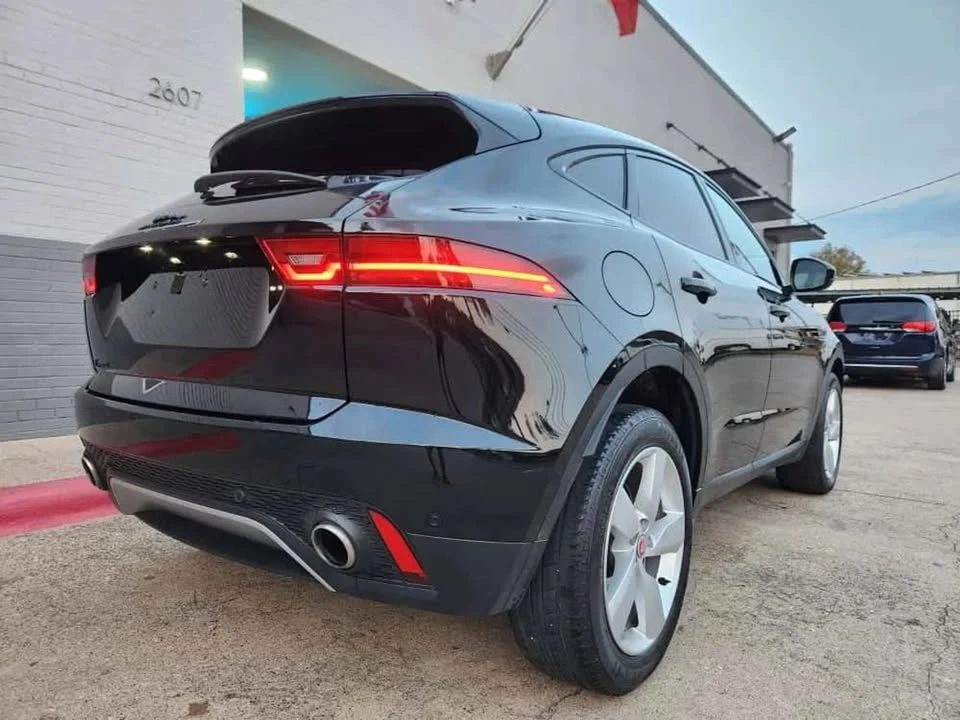 2022 Jaguar E-Pace - Image 5 of 14
