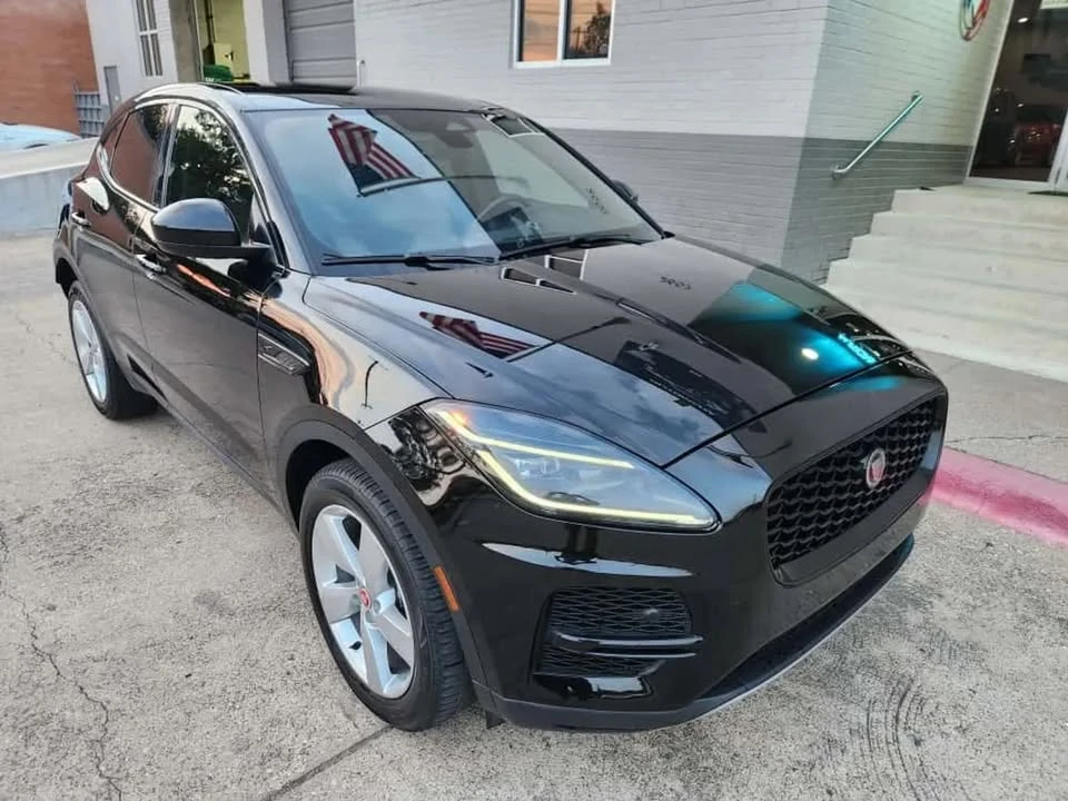 2022 Jaguar E-Pace - Image 9 of 14