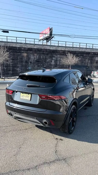2022 Jaguar E-Pace - Image 3 of 7