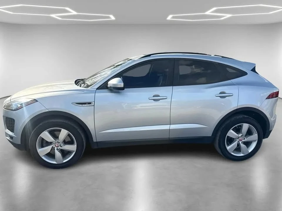 2022 Jaguar E-Pace - Image 5 of 15