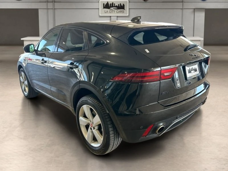 2022 Jaguar E-Pace - Image 2 of 19