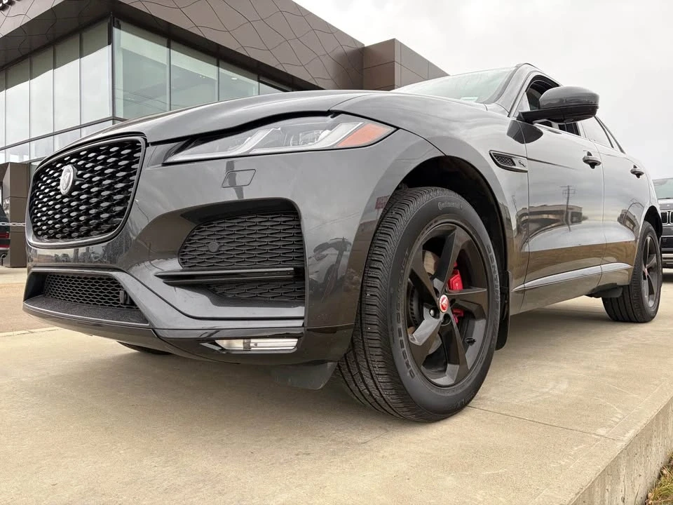2022 Jaguar F-Pace - Image 3 of 13