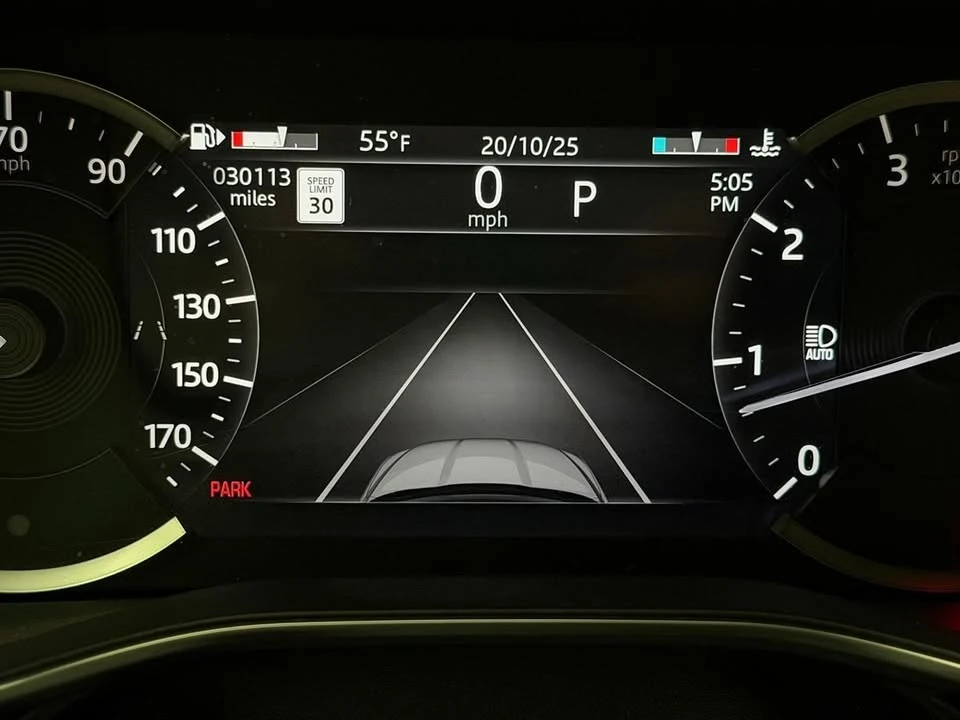 2022 Jaguar F-Pace - Image 11 of 20