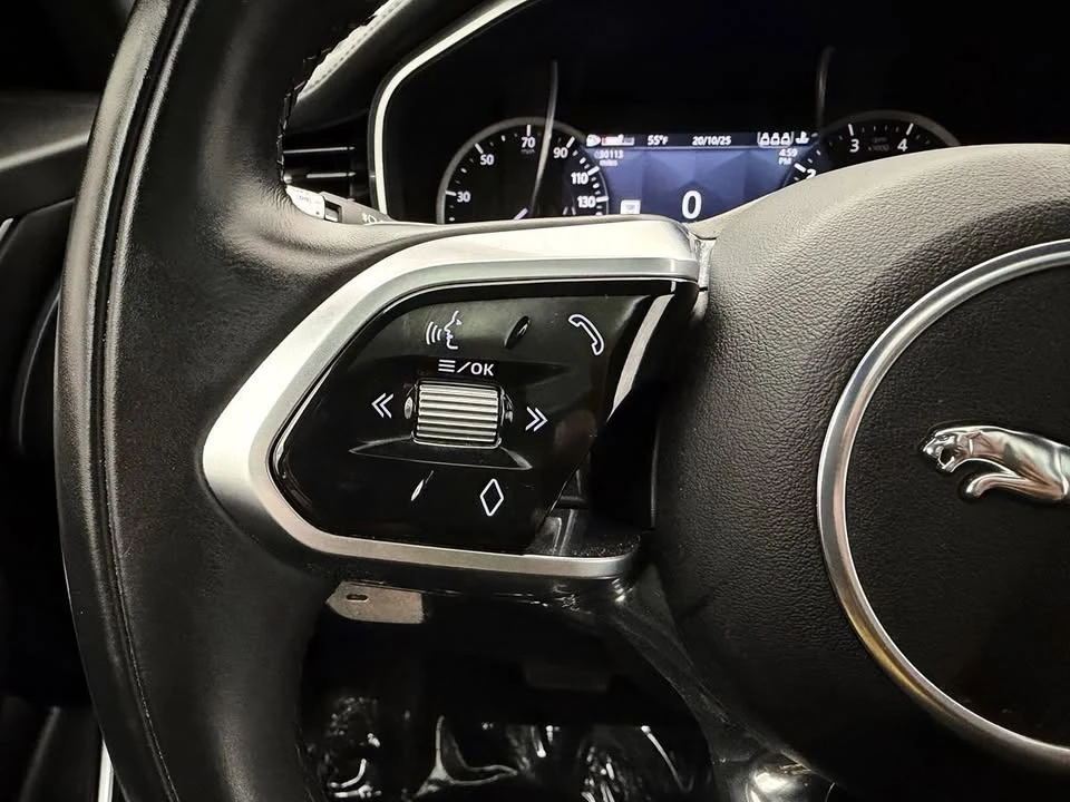 2022 Jaguar F-Pace - Image 17 of 20