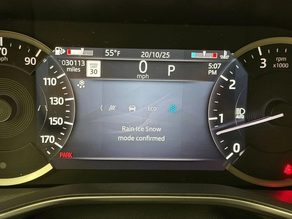2022 Jaguar F-Pace - Image 15 of 20