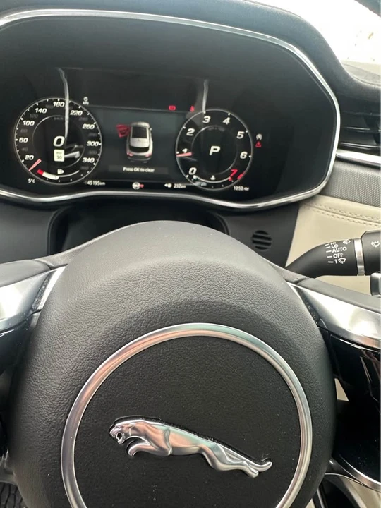 2022 Jaguar F-Pace - Image 13 of 13