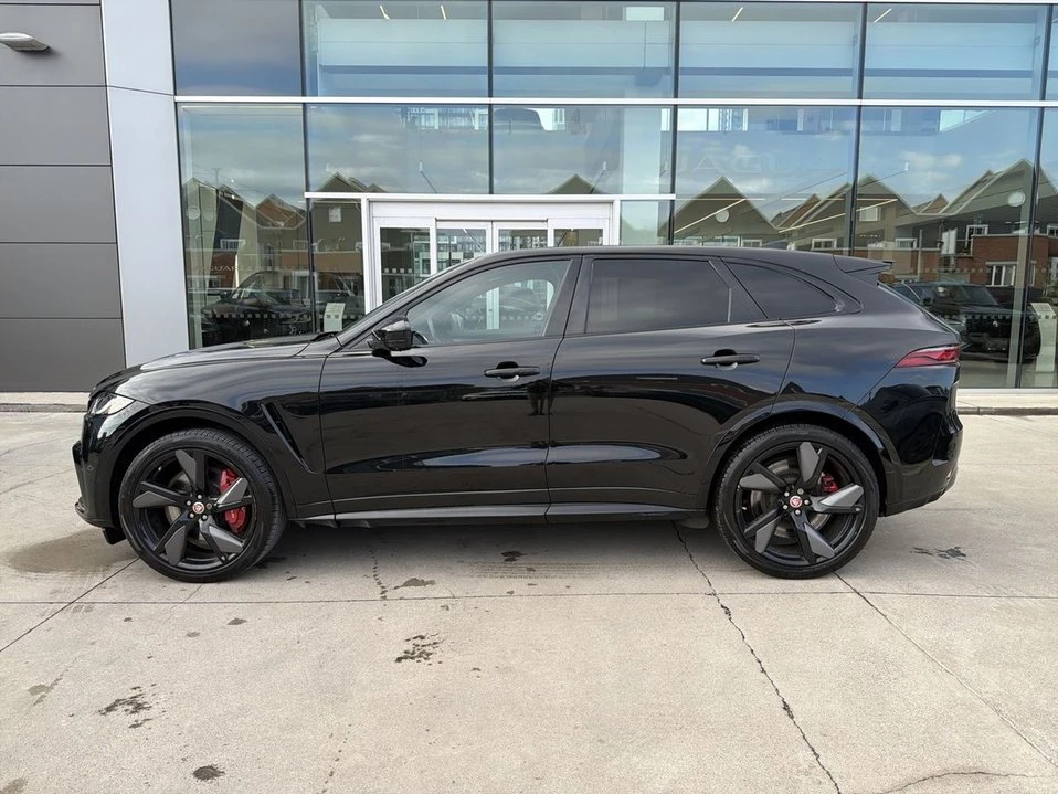 2022 Jaguar F-Pace - Image 2 of 18