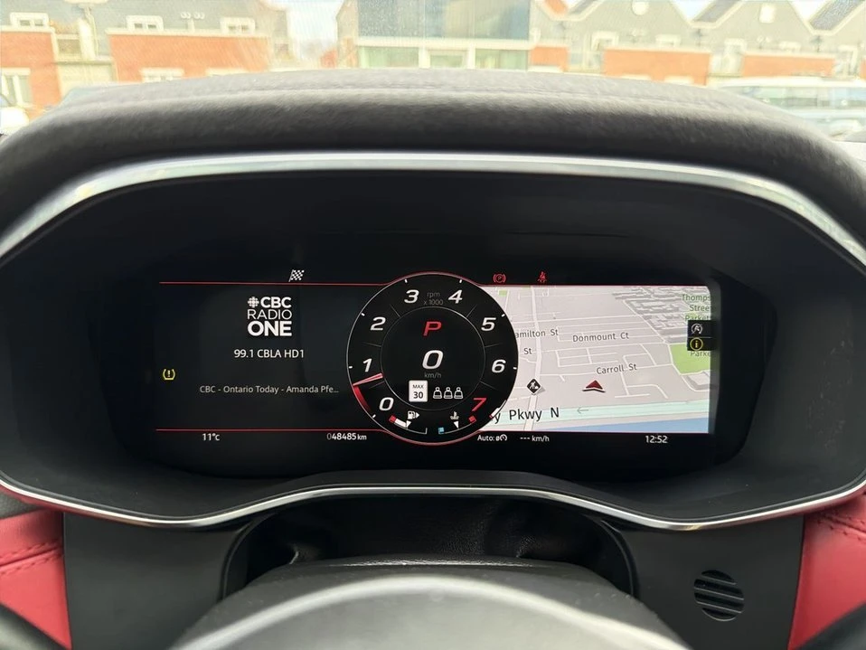 2022 Jaguar F-Pace - Image 9 of 18