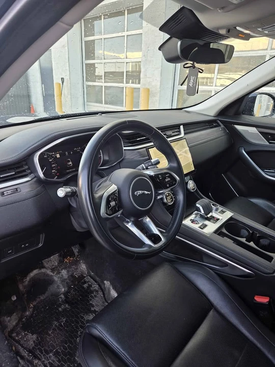 2022 Jaguar F-Pace - Image 11 of 18