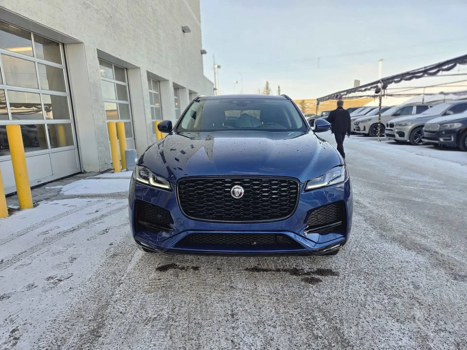 2022 Jaguar F-Pace - Image 2 of 18