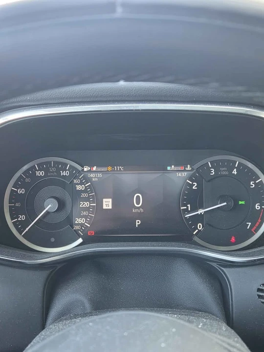 2022 Jaguar F-Pace - Image 14 of 18