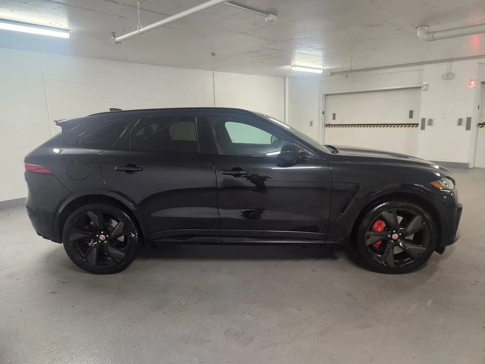 2022 Jaguar F-Pace - Image 11 of 20