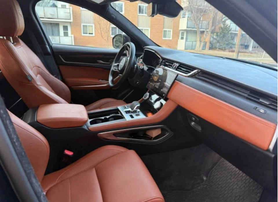 2022 Jaguar F-Pace - Image 3 of 9