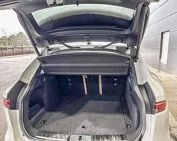 2022 Jaguar F-Pace - Image 5 of 6