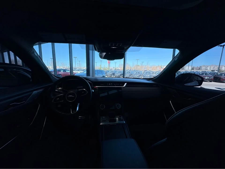 2022 Jaguar F-Pace - Image 11 of 11