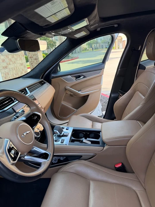 2022 Jaguar F-Pace - Image 6 of 8