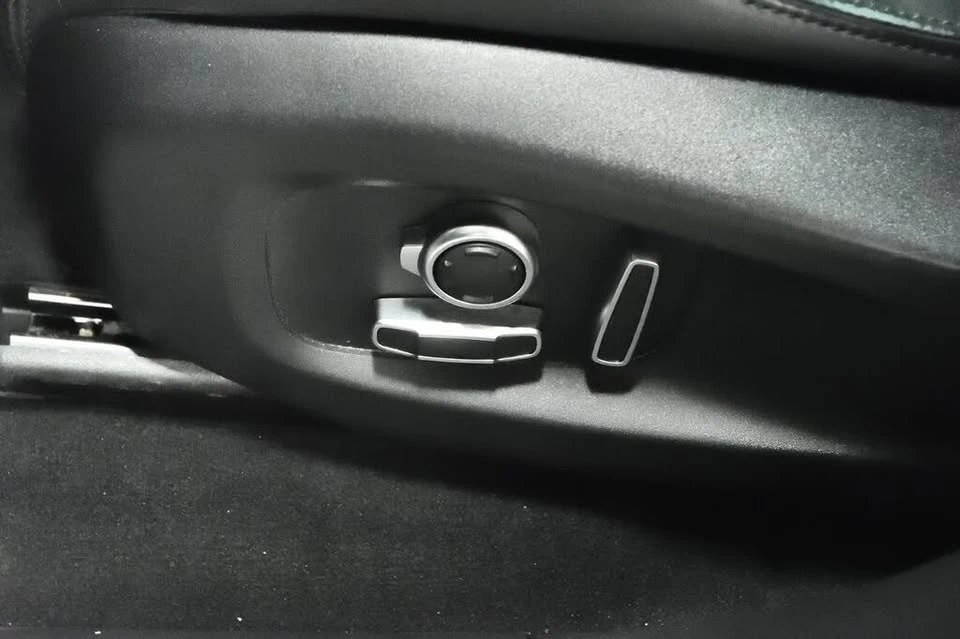 2022 Jaguar F-Pace - Image 14 of 19