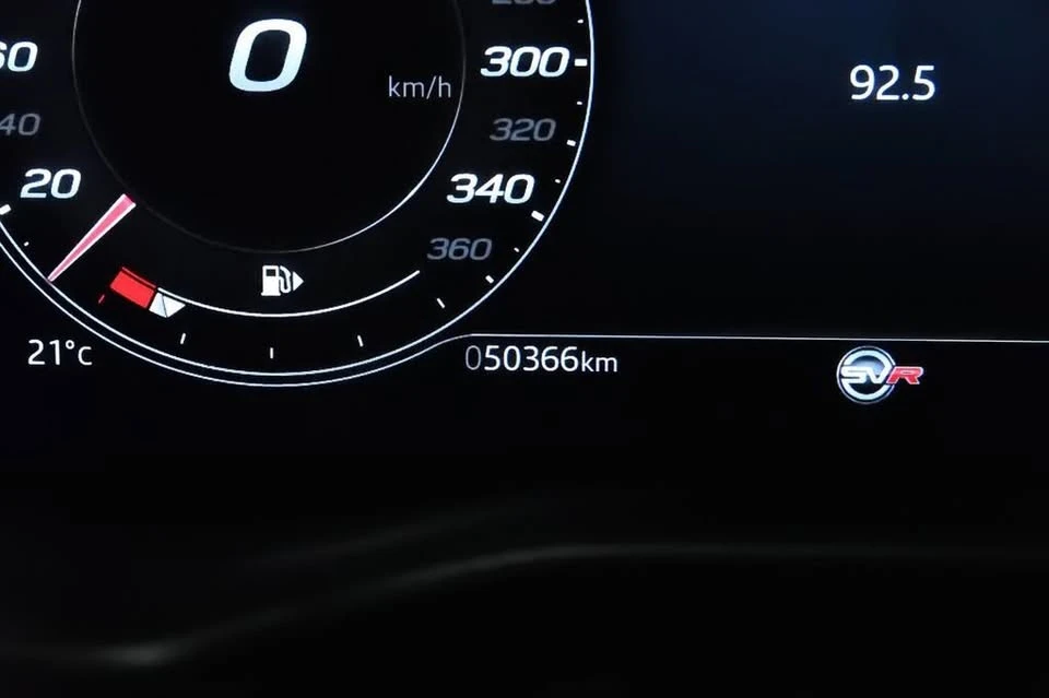 2022 Jaguar F-Pace - Image 18 of 19