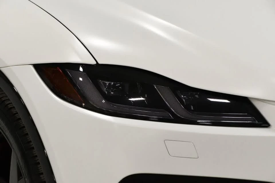2022 Jaguar F-Pace - Image 3 of 19