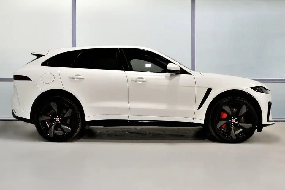 2022 Jaguar F-Pace - Image 6 of 19
