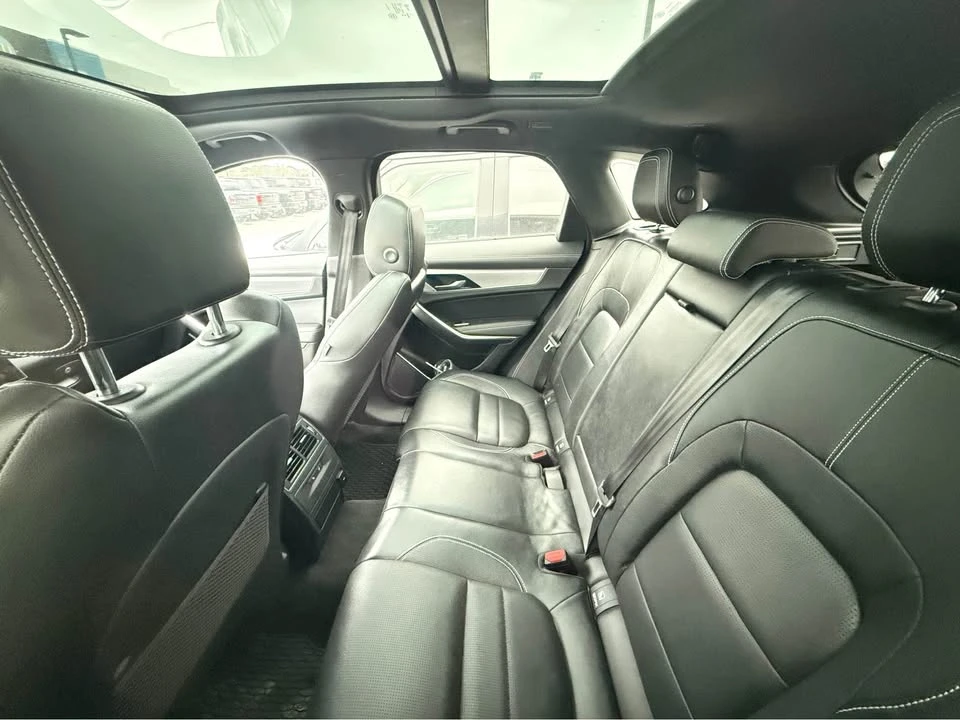 2022 Jaguar F-Pace - Image 6 of 6