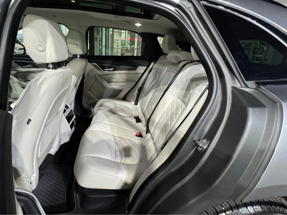 2022 Jaguar F-Pace - Image 13 of 13