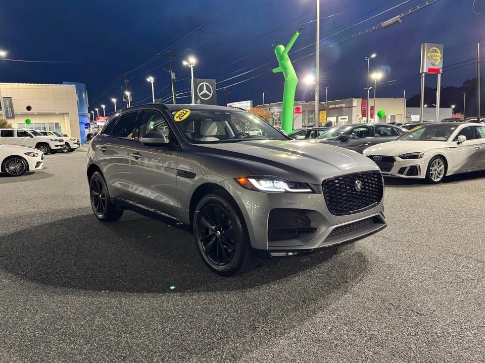 2022 Jaguar F-Pace - Image 3 of 13