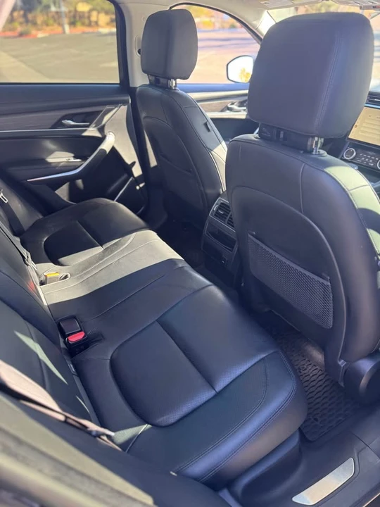 2022 Jaguar F-Pace - Image 8 of 9
