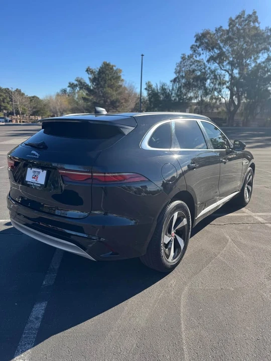 2022 Jaguar F-Pace - Image 3 of 9