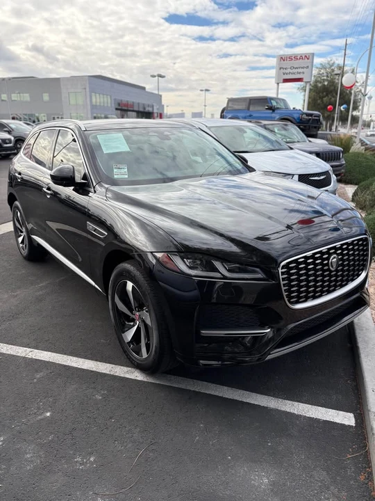 2022 Jaguar F-Pace - Image 2 of 14
