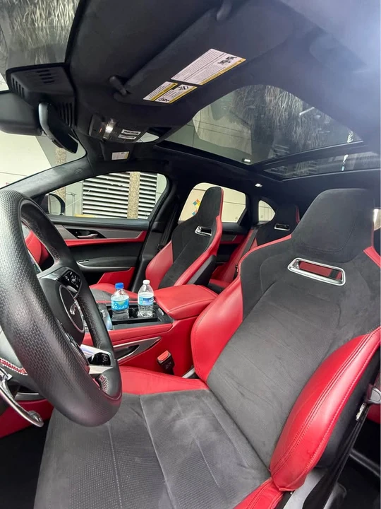 2022 Jaguar F-Pace SVR - Image 7 of 15