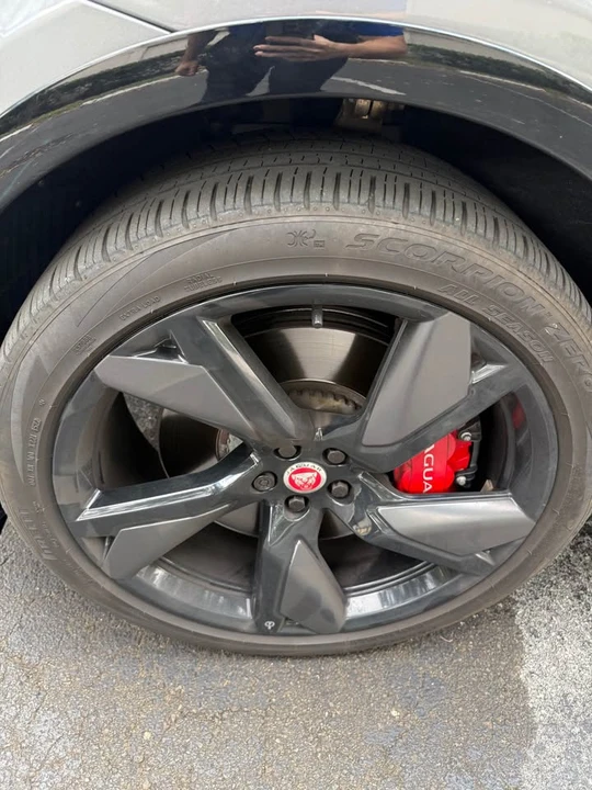 2022 Jaguar F-Pace SVR - Image 4 of 15