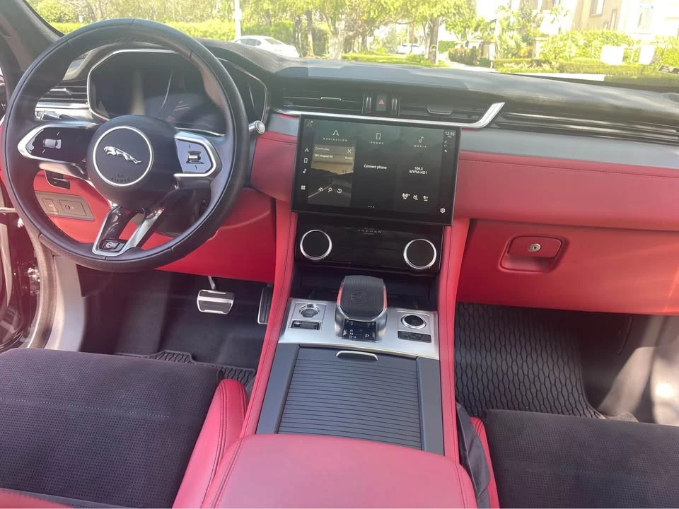 2022 Jaguar F-Pace SVR - Image 8 of 20