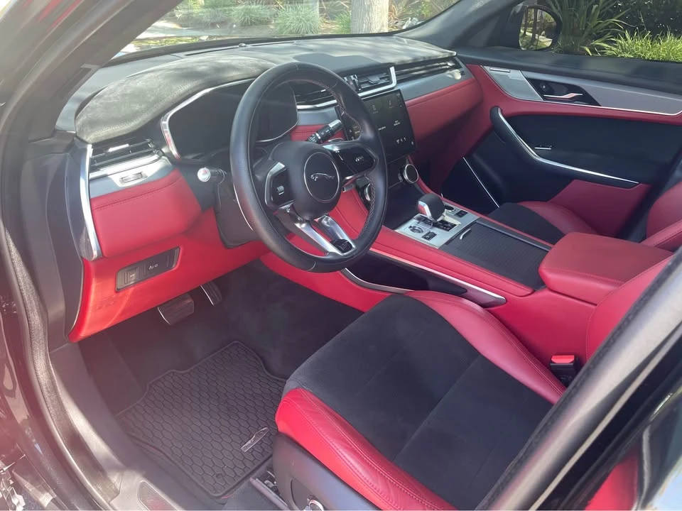 2022 Jaguar F-Pace SVR - Image 9 of 20