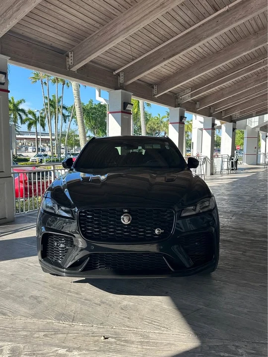 2022 Jaguar F-Pace SVR - Image 4 of 7