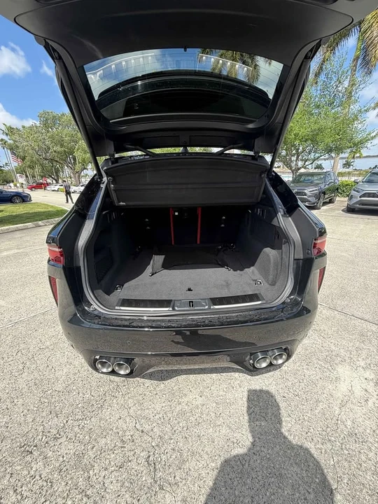 2022 Jaguar F-Pace SVR - Image 6 of 13