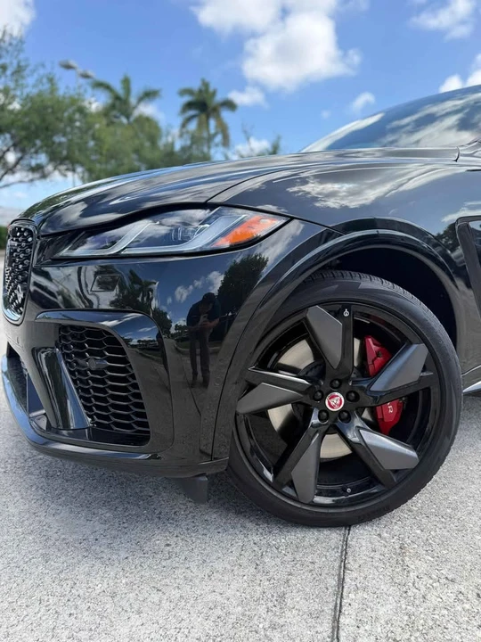 2022 Jaguar F-Pace SVR - Image 3 of 13