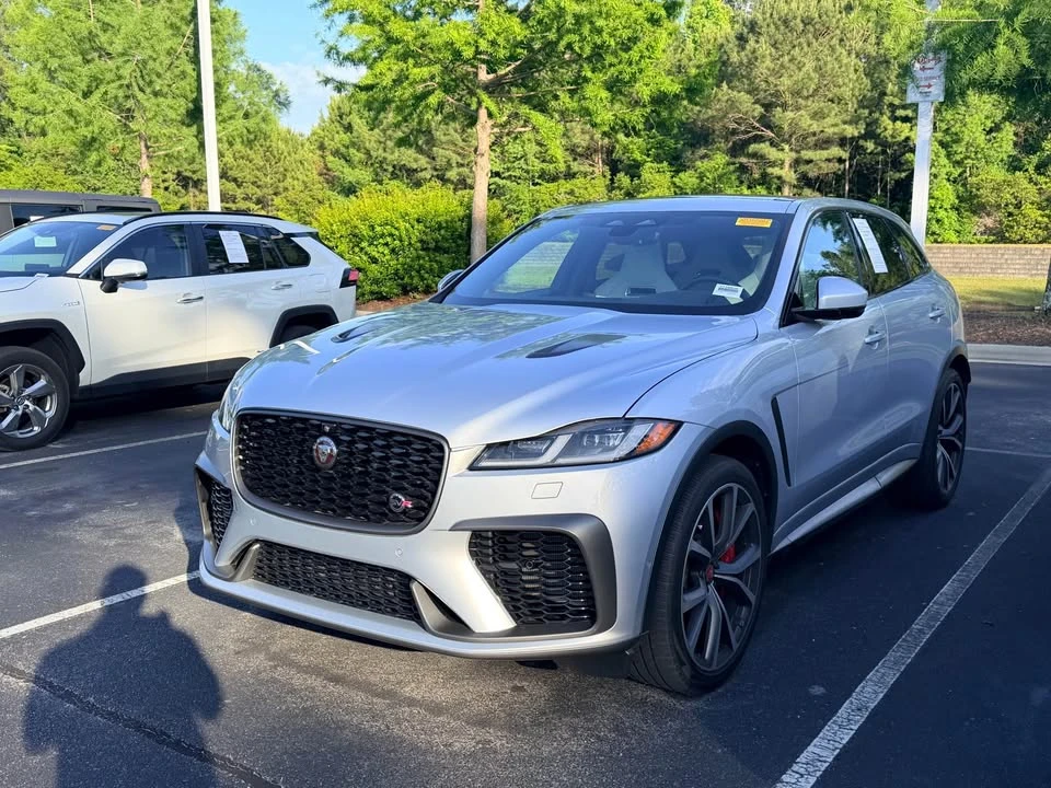2022 Jaguar F-Pace SVR - Image 4 of 6
