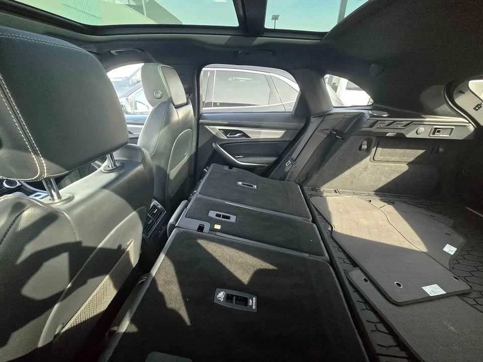 2022 Jaguar F-Pace - Image 4 of 4