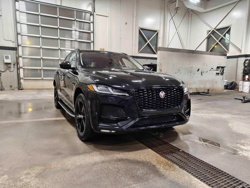 2022 Jaguar F-Pace - Image 7 of 7