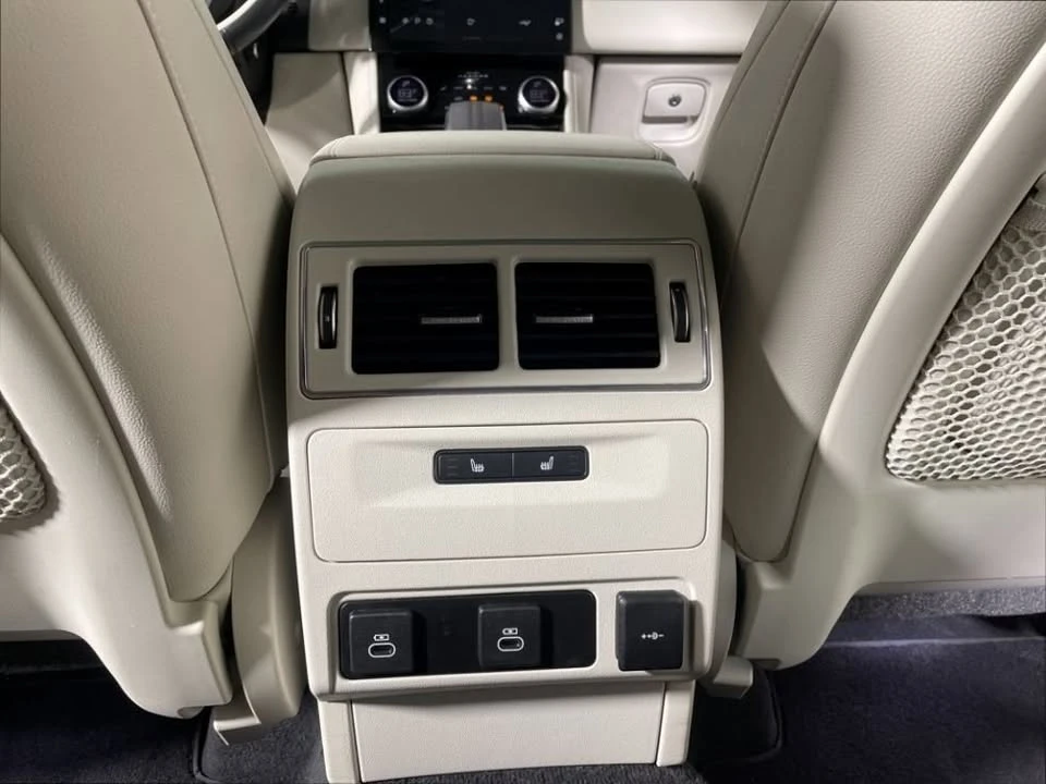 2022 Jaguar F-Pace - Image 18 of 20