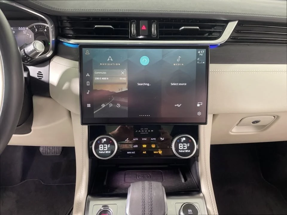 2022 Jaguar F-Pace - Image 12 of 20