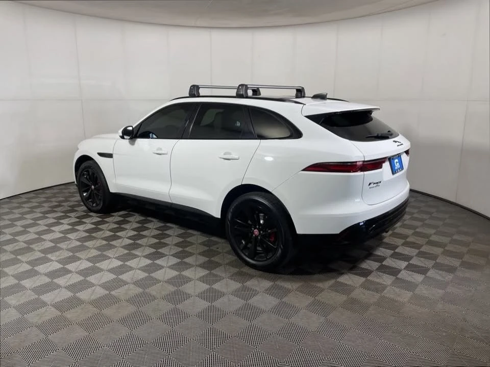 2022 Jaguar F-Pace - Image 4 of 20