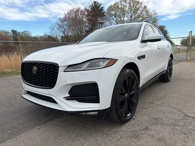 2022 Jaguar F-Pace - Image 3 of 16