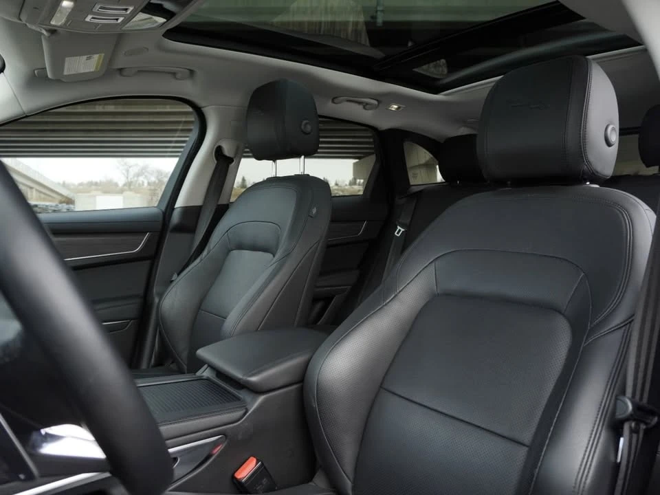2022 Jaguar F-Pace - Image 10 of 20