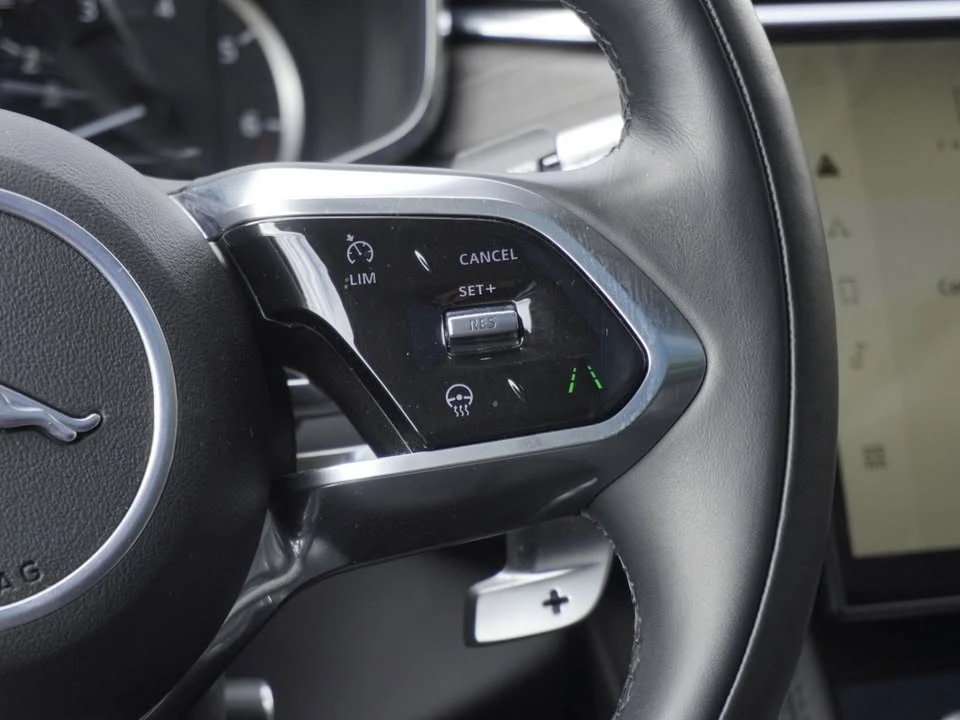 2022 Jaguar F-Pace - Image 13 of 20
